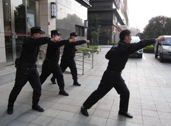 襄陽戎安保安公司給您介紹下保安人員的上崗證辦理流程！